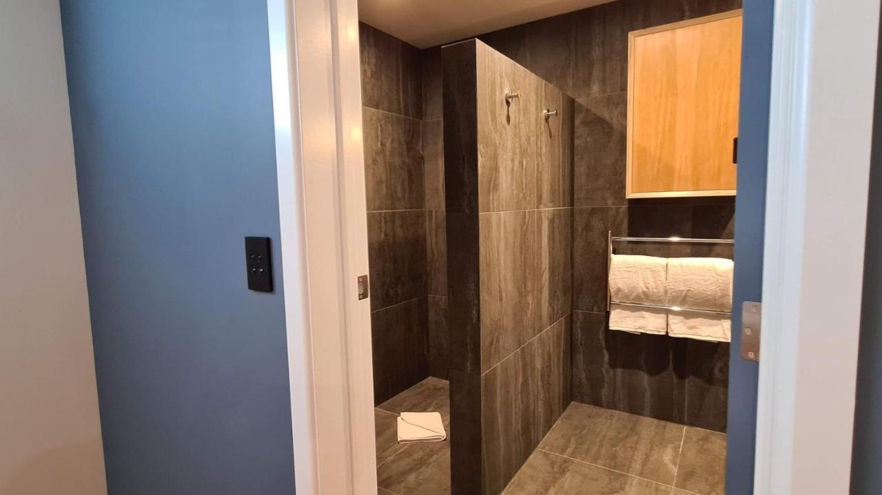 Kowhai Apartment - Private Opposite Golf Course Central Wanaka Ngoại thất bức ảnh